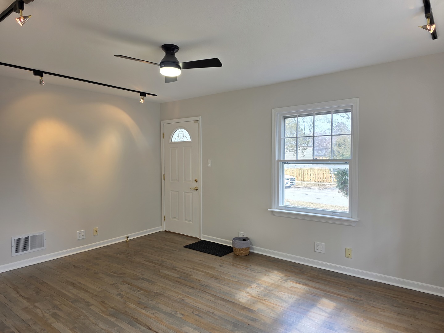 1738 Seymour Avenue, North Chicago, IL 60064