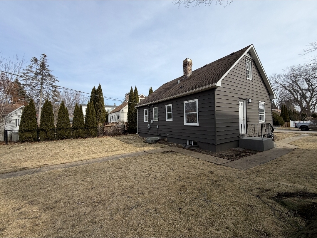 1738 Seymour Avenue, North Chicago, IL 60064