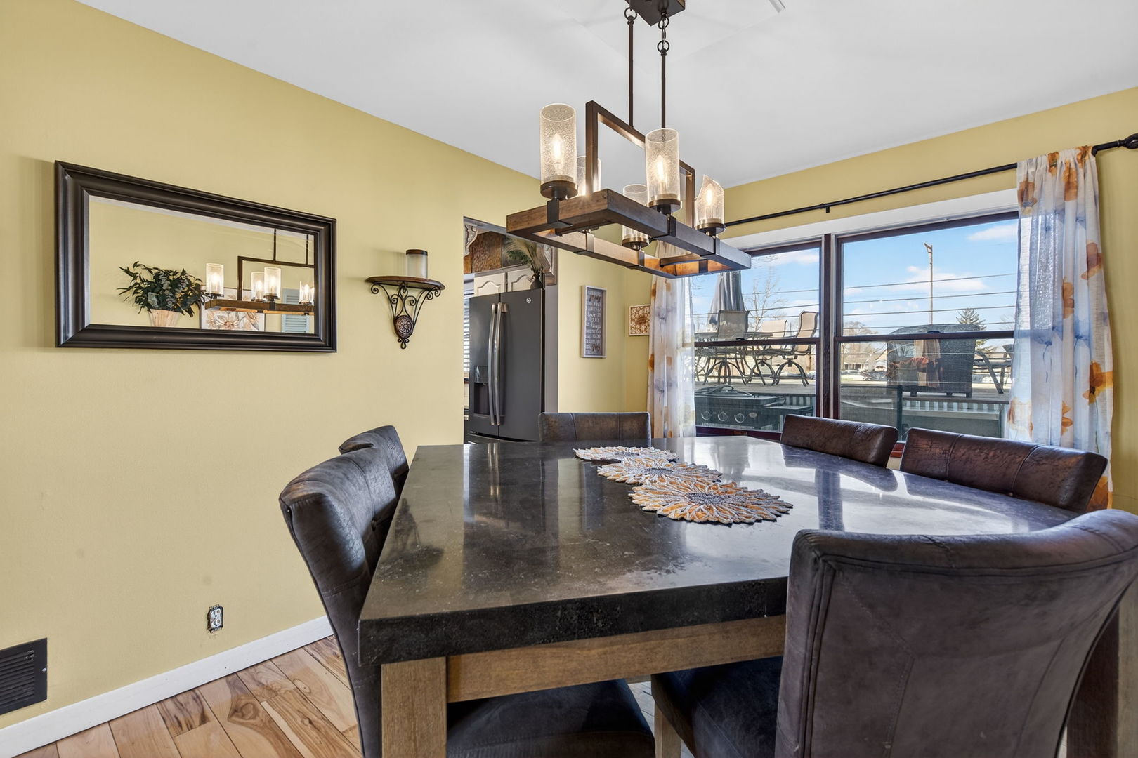 2117 Leness Lane, Crest Hill, IL 60403