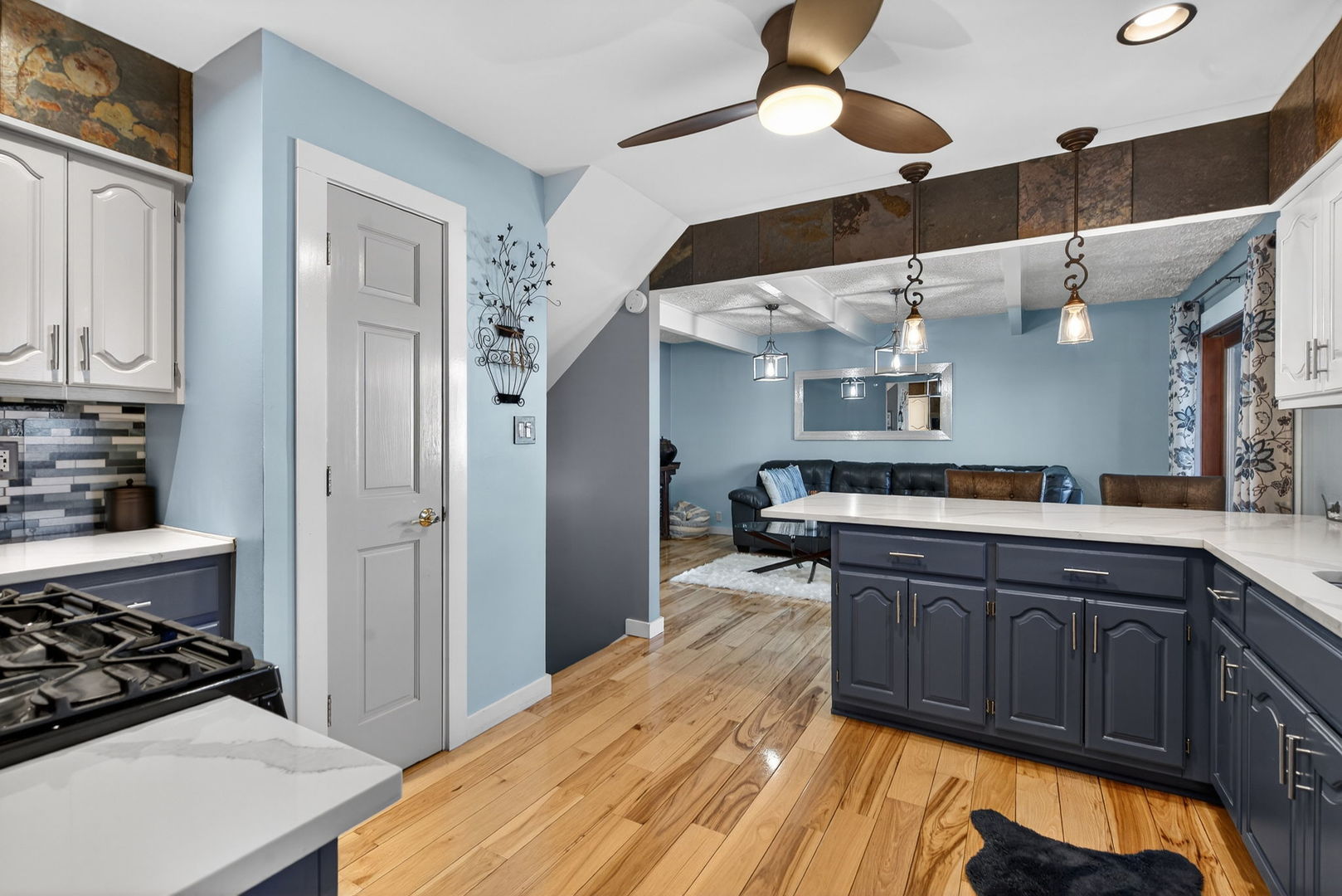 2117 Leness Lane, Crest Hill, IL 60403