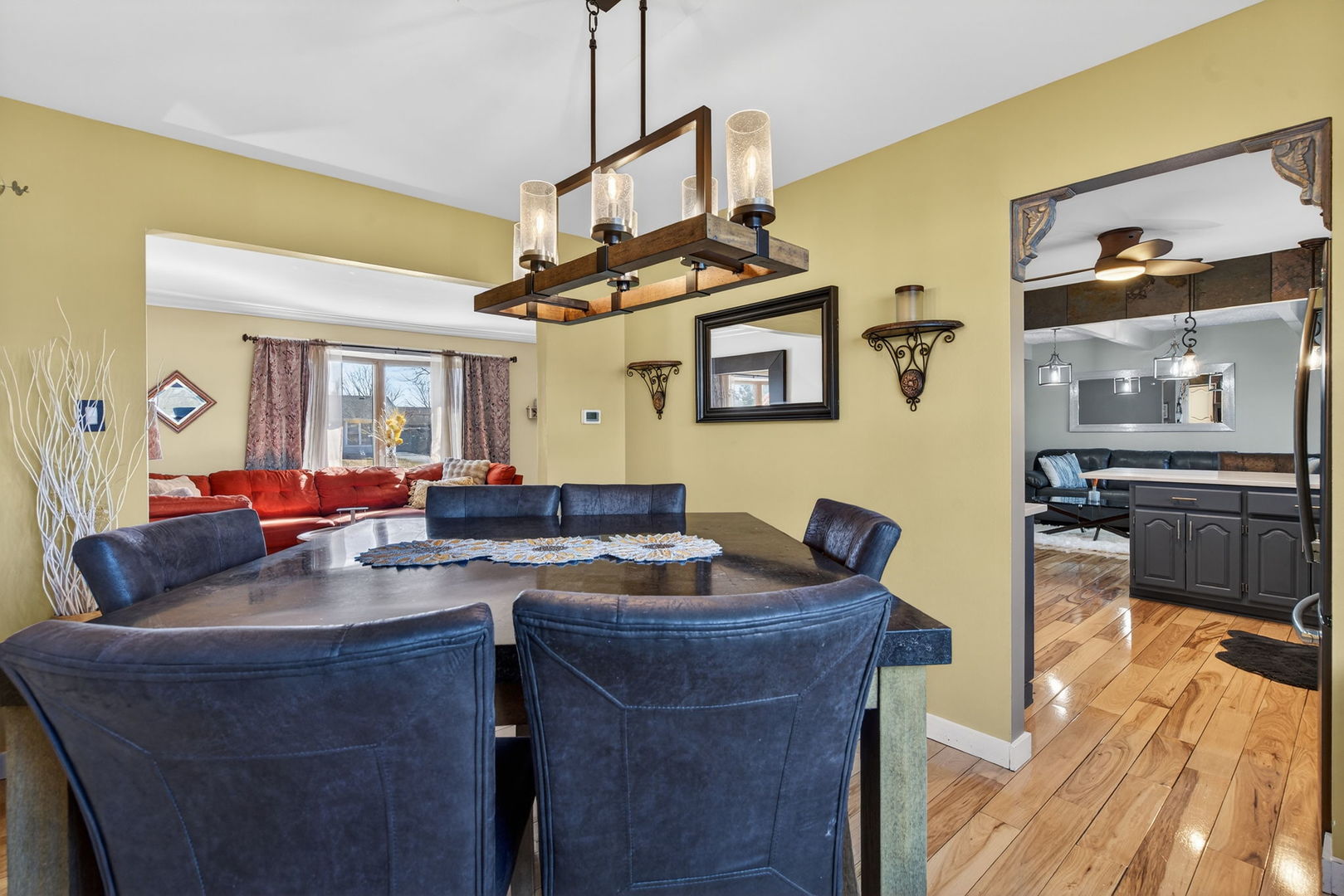 2117 Leness Lane, Crest Hill, IL 60403