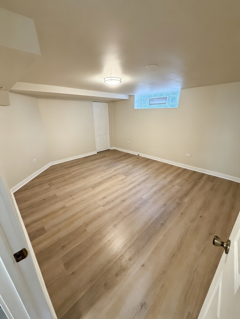 1813 N Mcvicker Avenue, Chicago, IL 60639