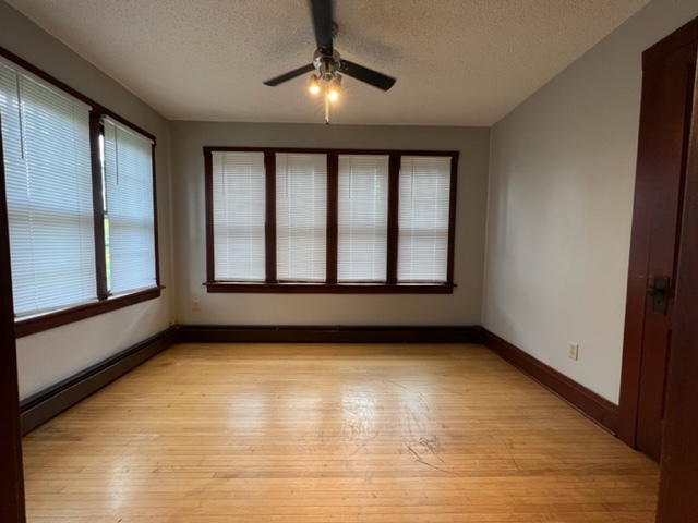 532 South Street, Elgin, IL 60123