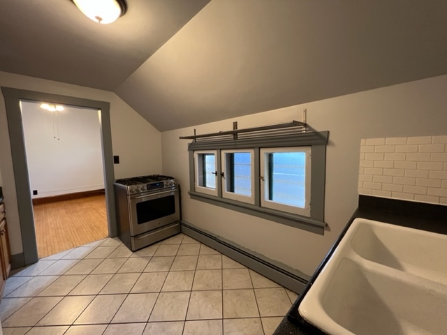 532 South Street, Elgin, IL 60123