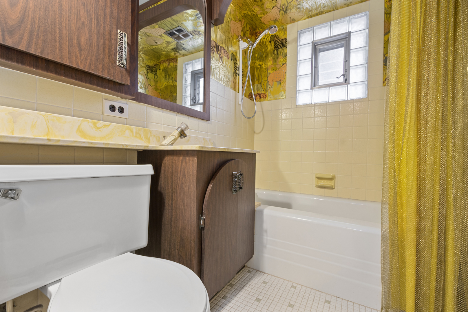 11519 S Neenah Avenue, Worth, IL 60482