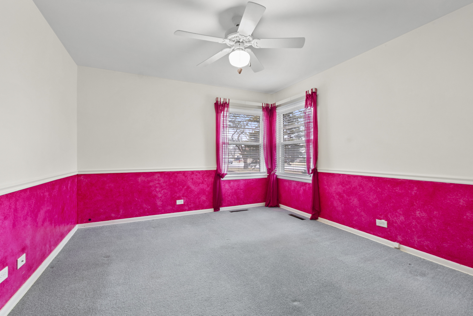 11519 S Neenah Avenue, Worth, IL 60482