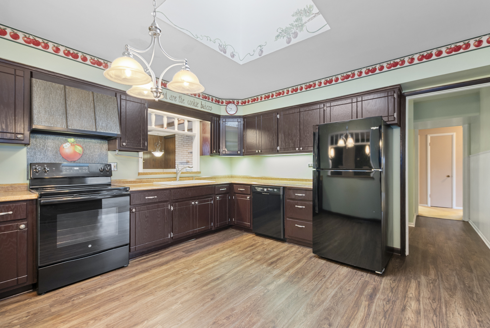 11519 S Neenah Avenue, Worth, IL 60482