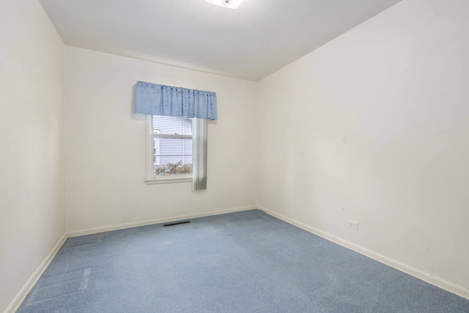 11519 S Neenah Avenue, Worth, IL 60482