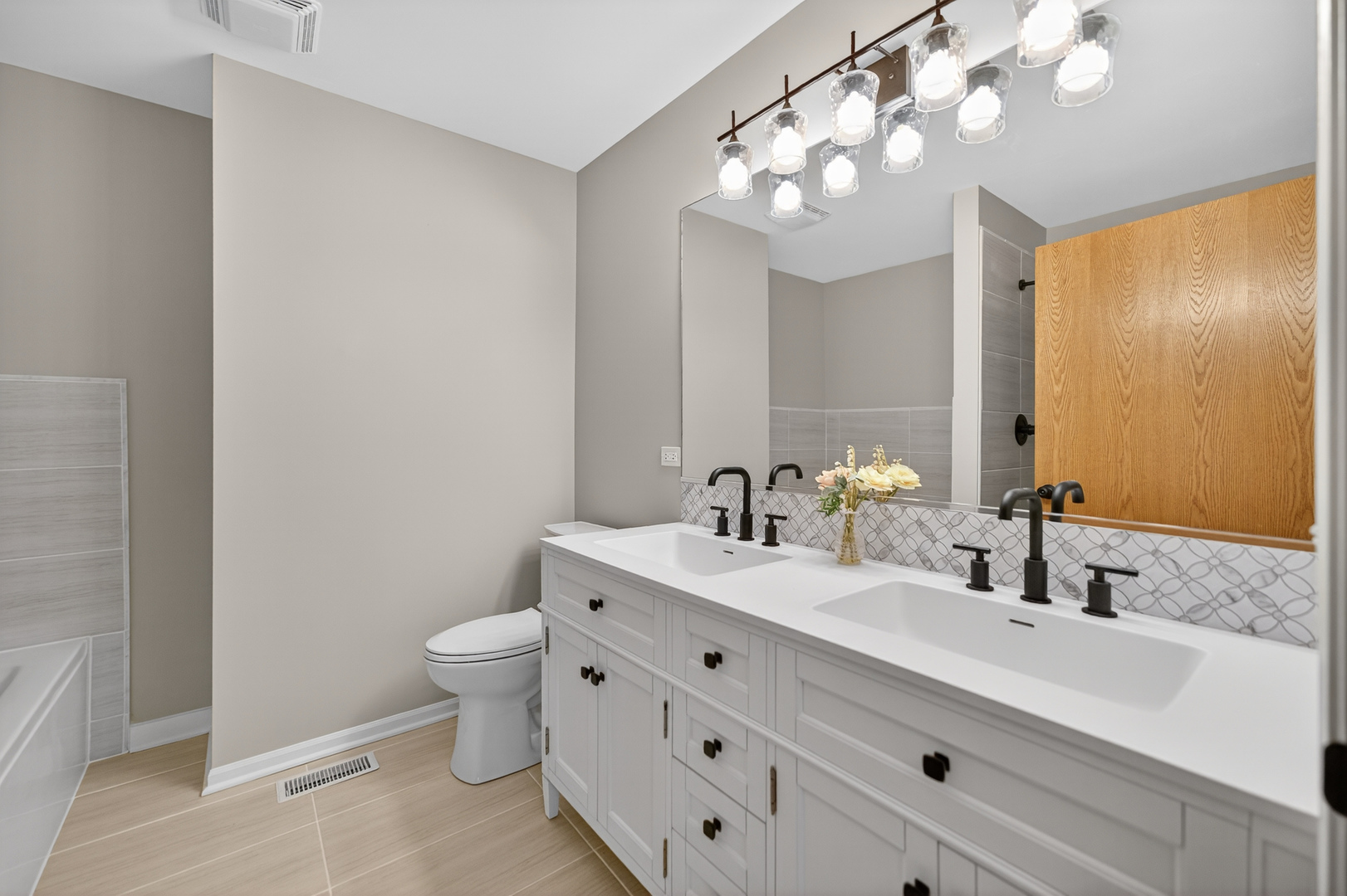 681 Hampshire Drive, Hampshire, IL 60140