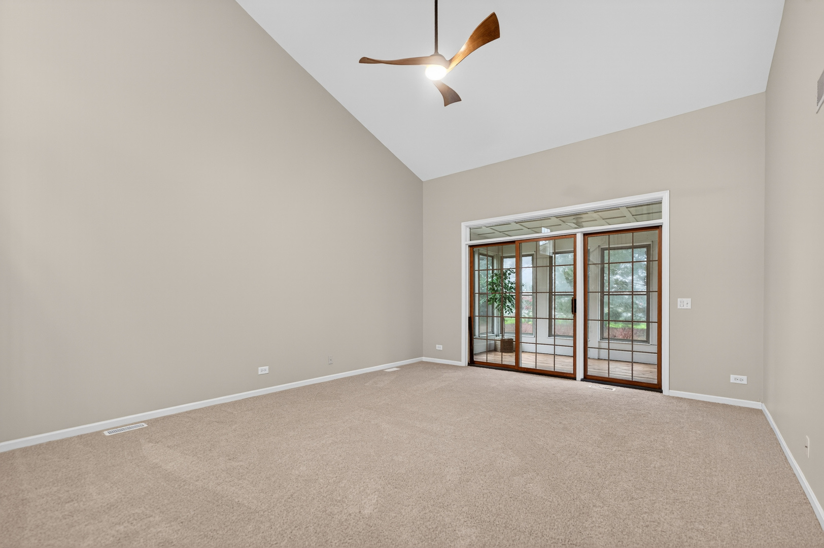 681 Hampshire Drive, Hampshire, IL 60140