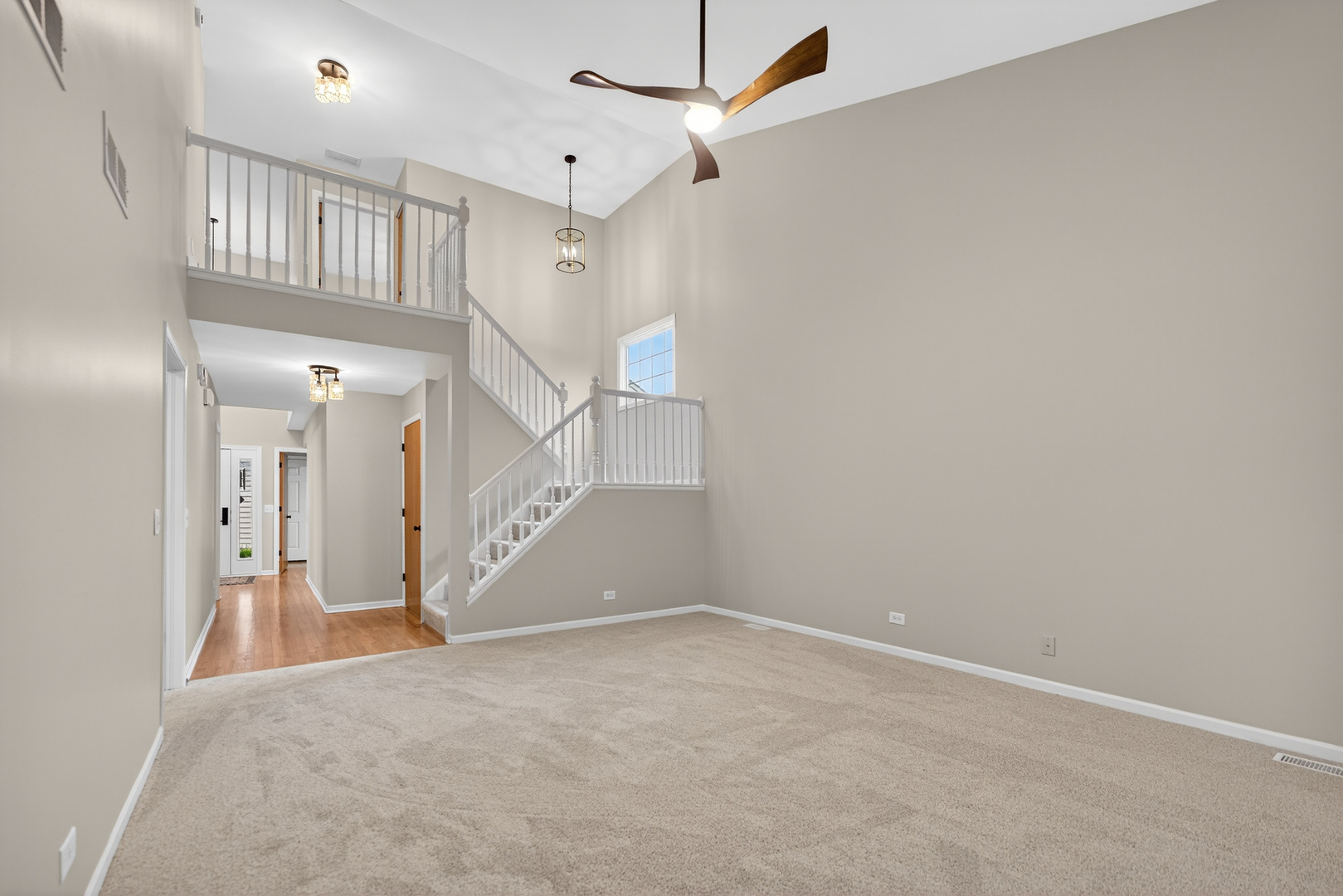 681 Hampshire Drive, Hampshire, IL 60140