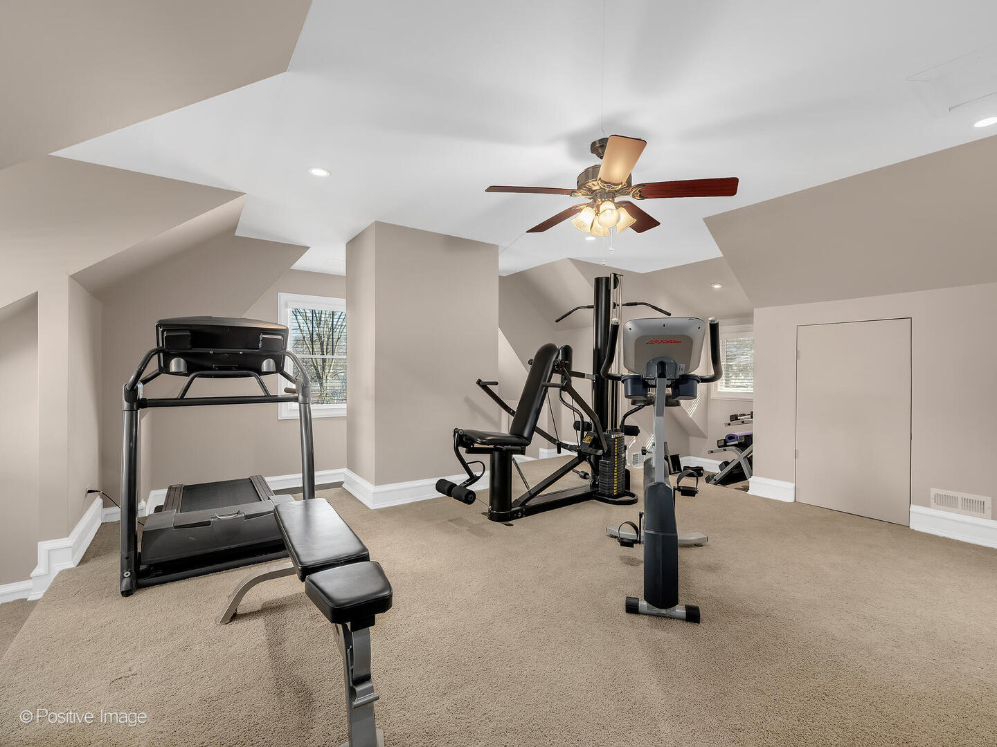 333 Kenmore Avenue, Elmhurst, IL 60126