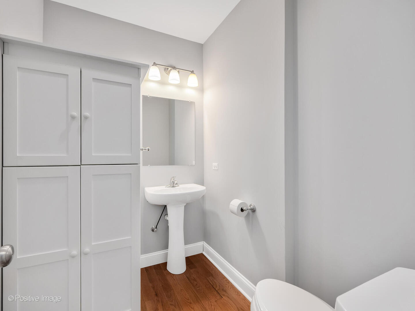 333 Kenmore Avenue, Elmhurst, IL 60126