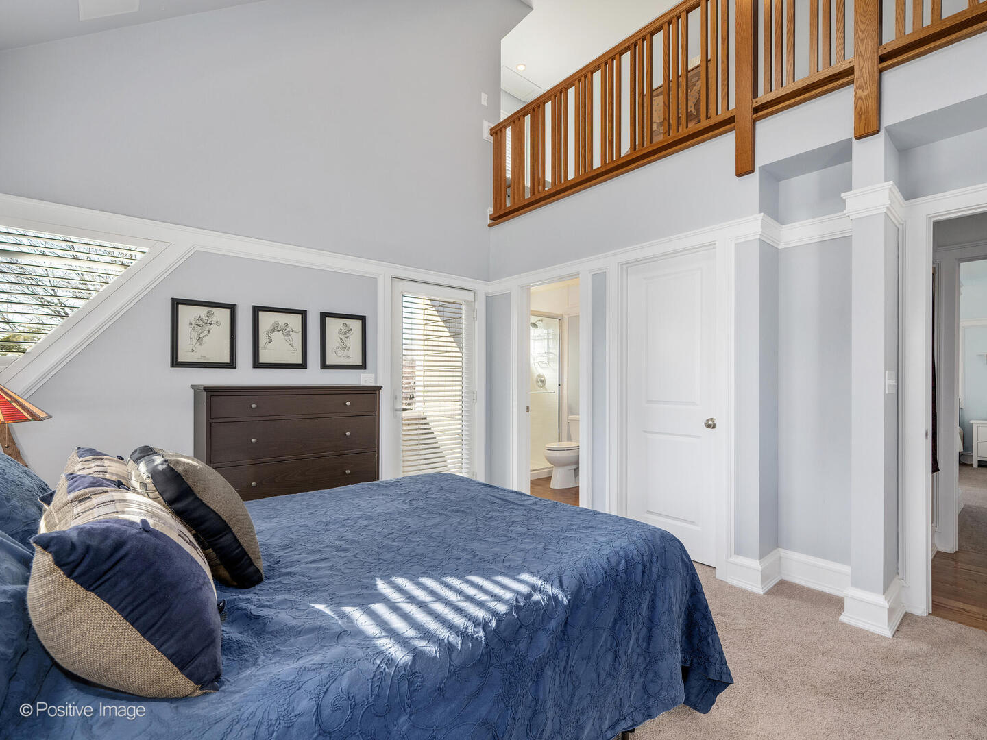 333 Kenmore Avenue, Elmhurst, IL 60126