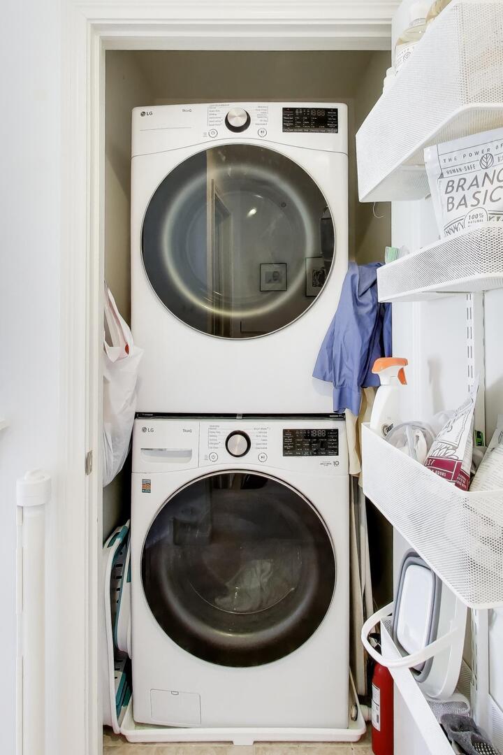 303 S Northwest Highway #2, Park Ridge, IL 60068