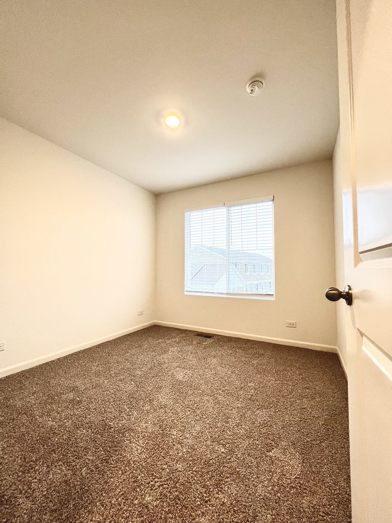 217 Goldenrod Drive, Elgin, IL 60124