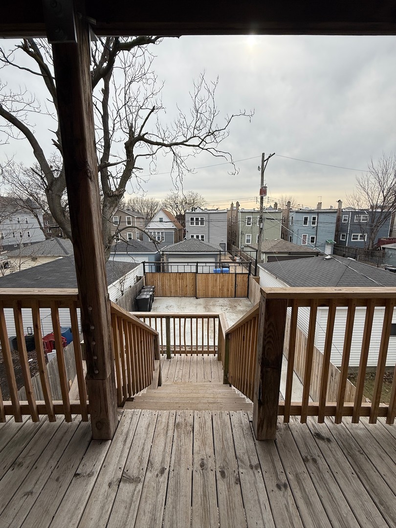 4907 W Walton Street #2, Chicago, IL 60651