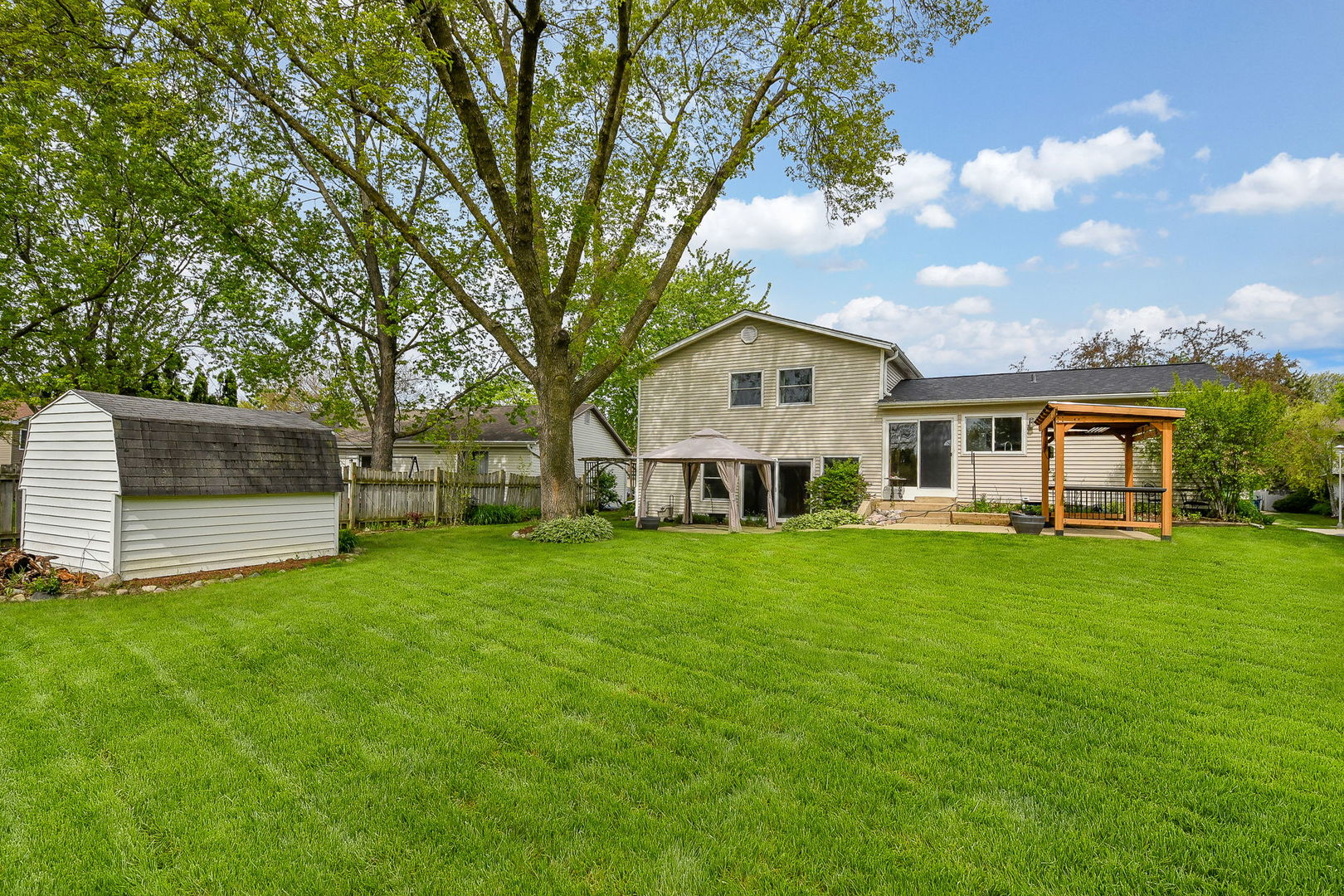671 Coral Avenue, Bartlett, IL 60103