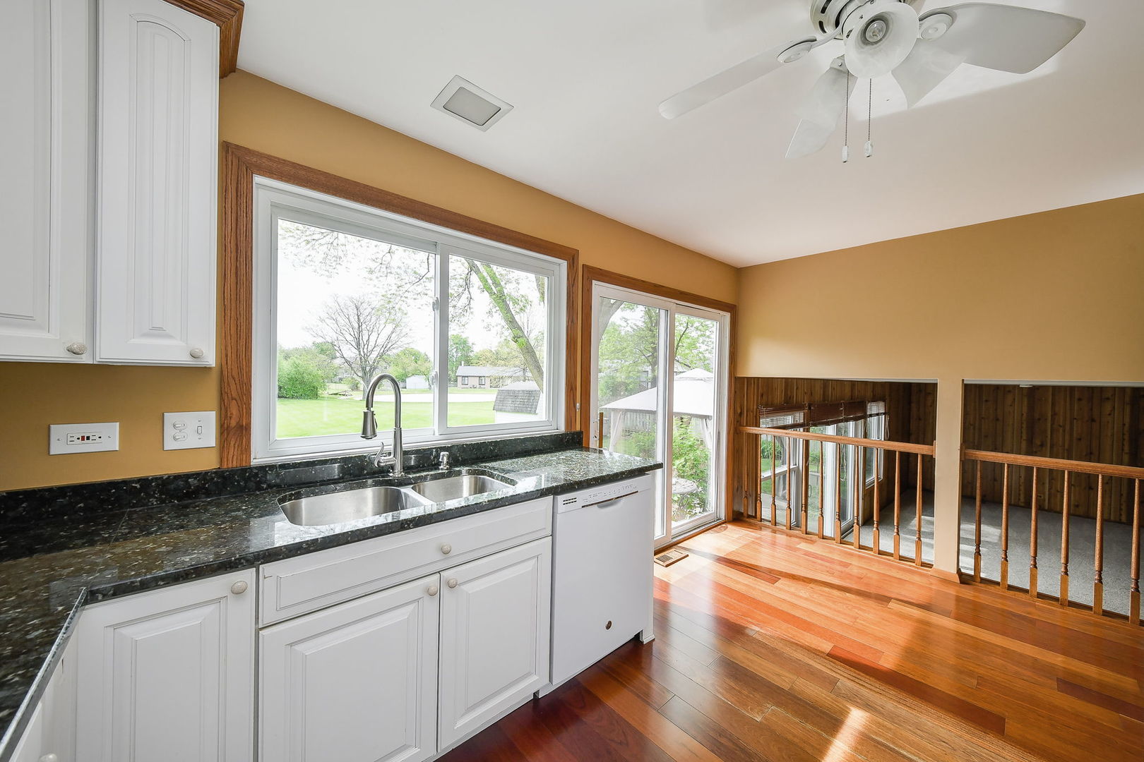 671 Coral Avenue, Bartlett, IL 60103