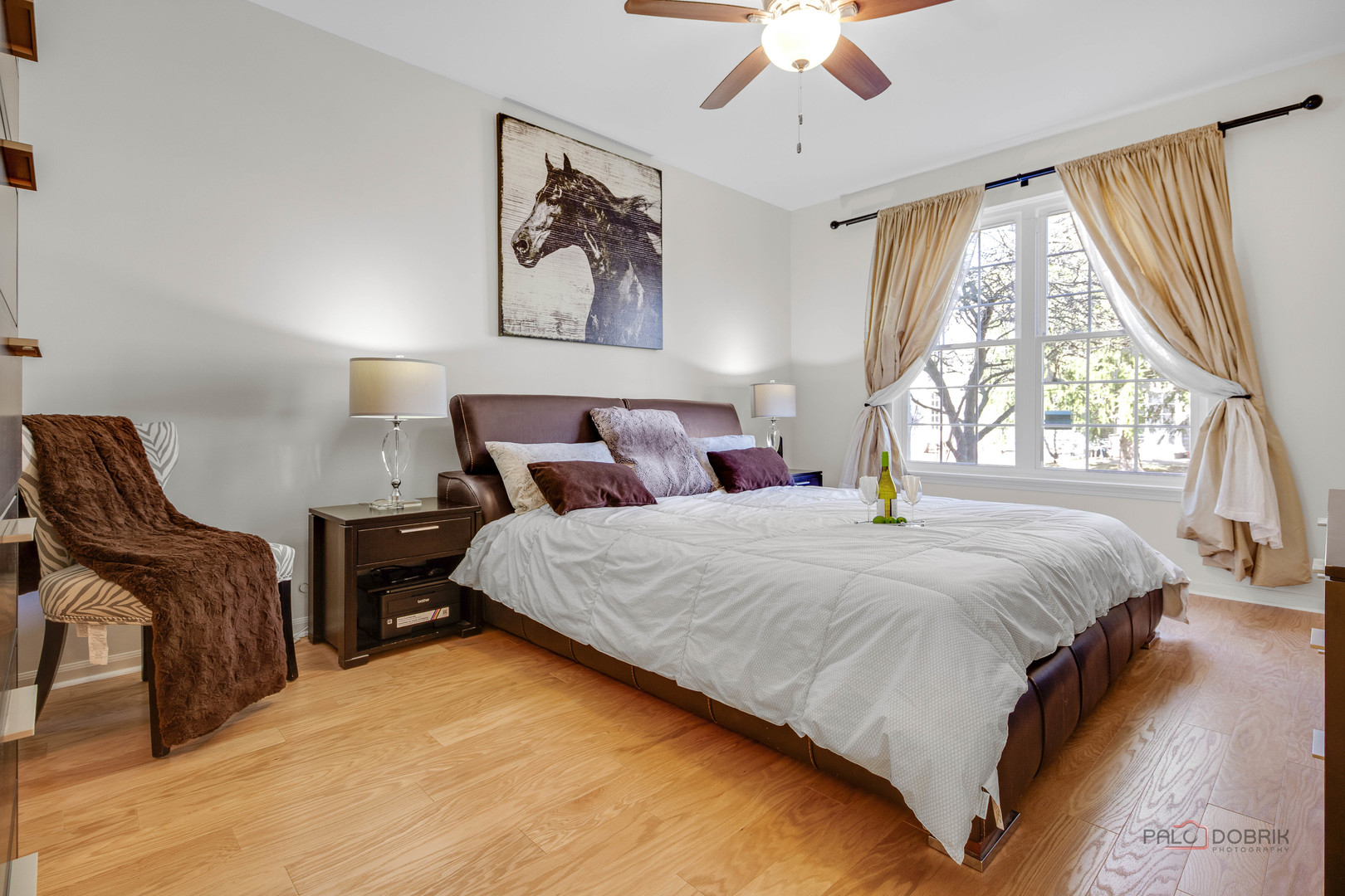 8 Ashford Court, Lincolnshire, IL 60069