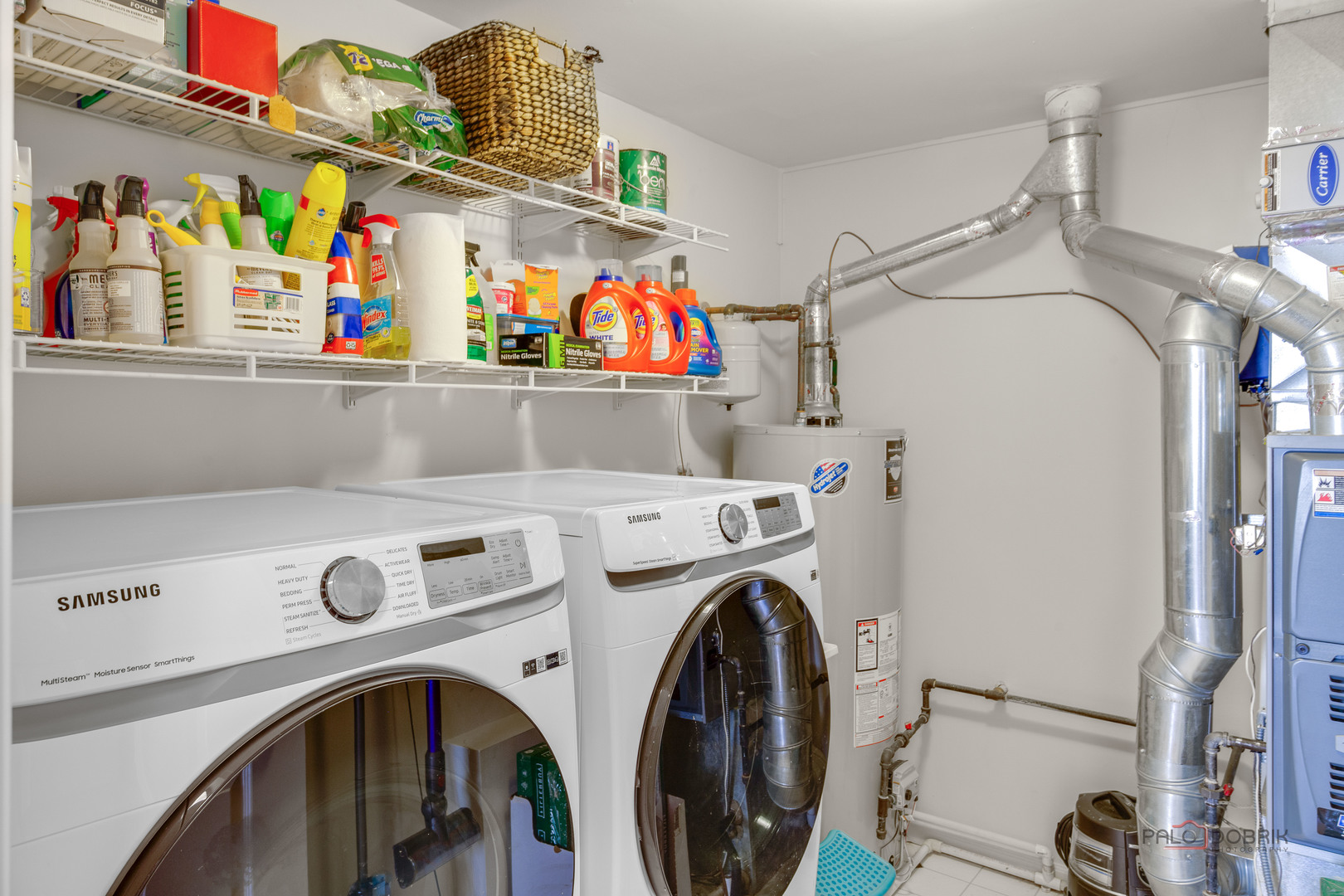 8 Ashford Court, Lincolnshire, IL 60069