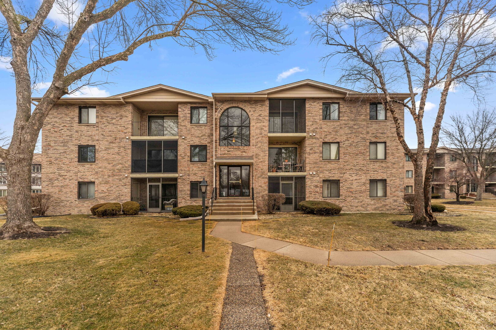 4926 134TH Street #204, Crestwood, IL 60418