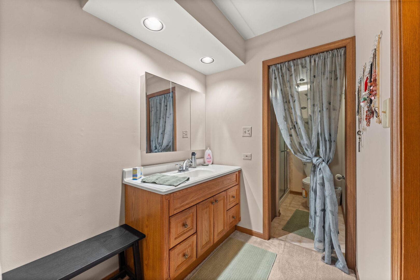 4926 134TH Street #204, Crestwood, IL 60418