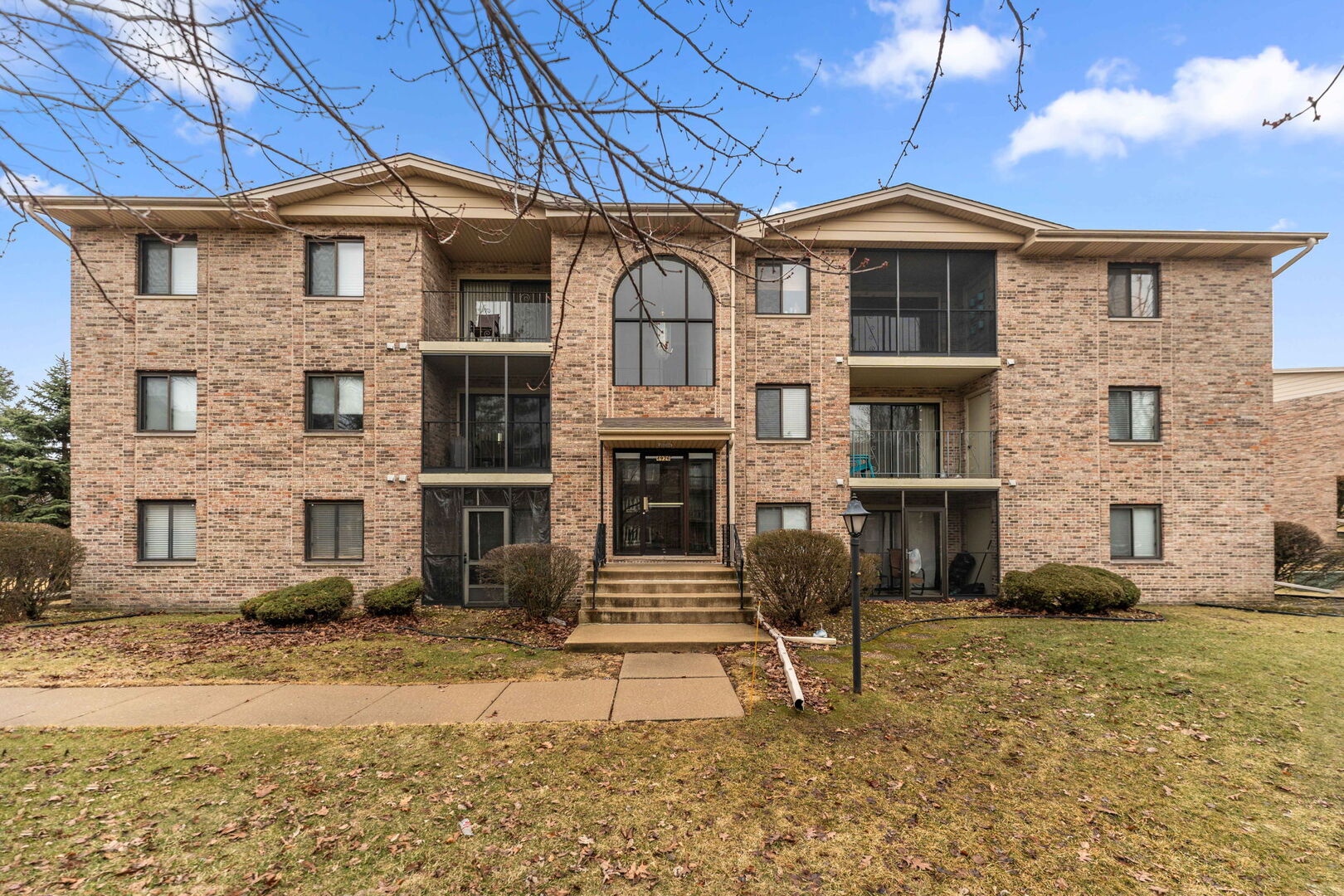 4926 134TH Street #204, Crestwood, IL 60418