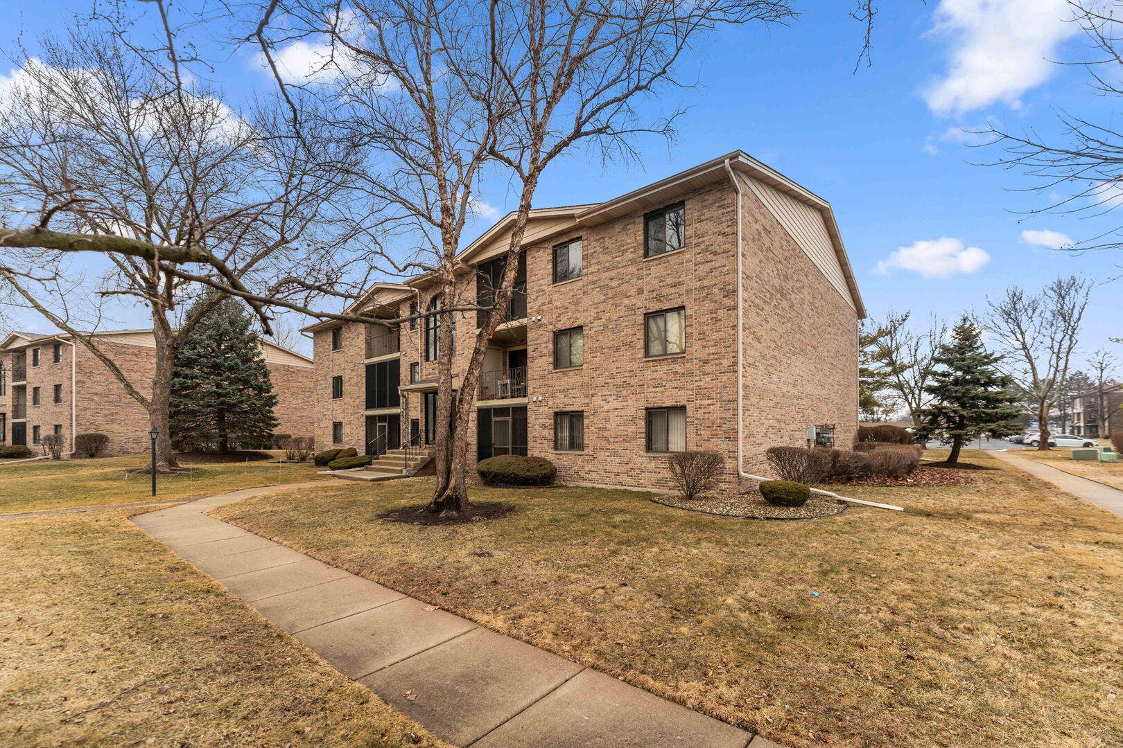 4926 134TH Street #204, Crestwood, IL 60418