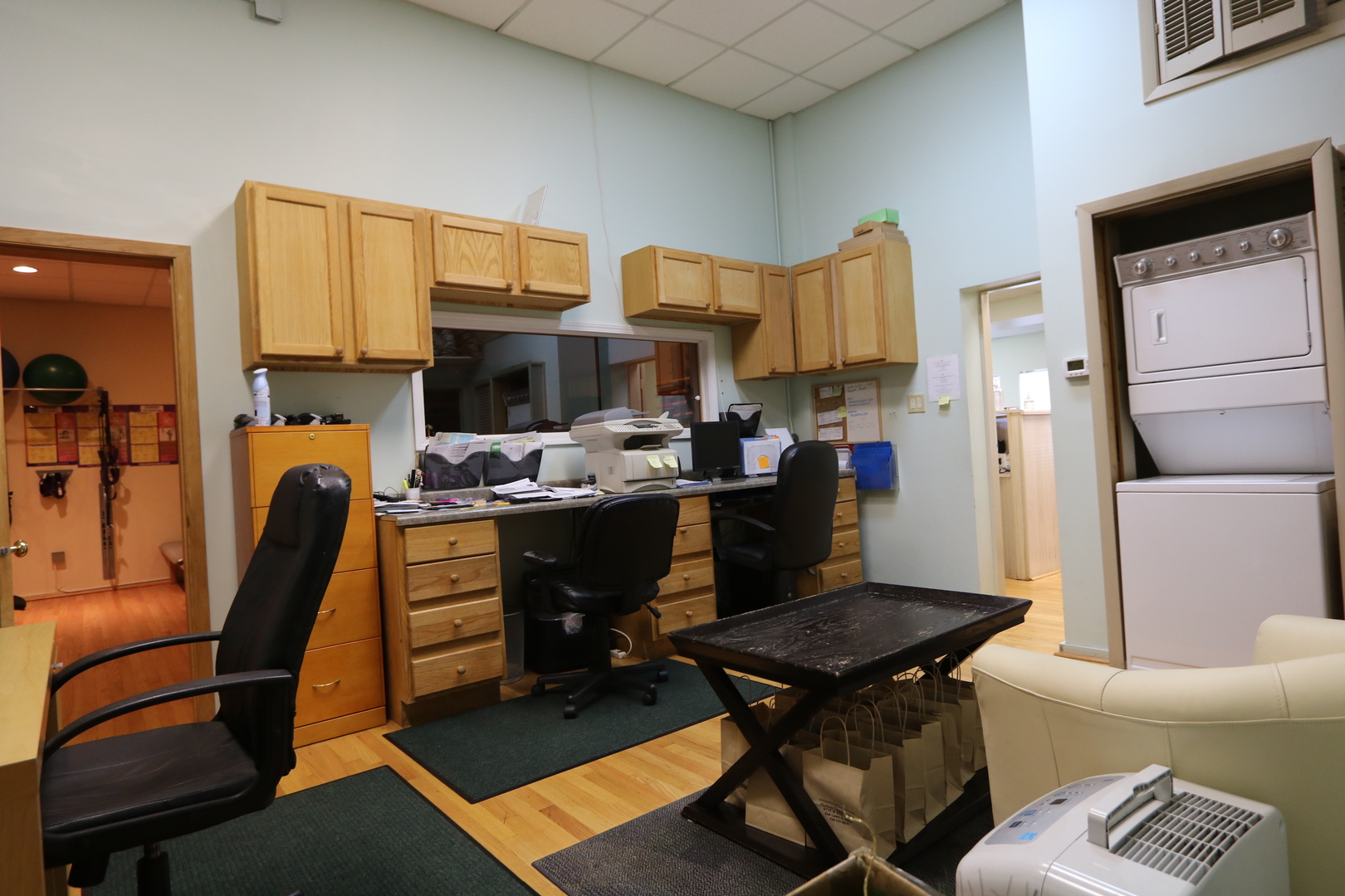 6737 W 95th Street, Oak Lawn, IL 60453