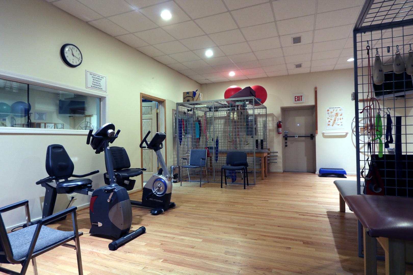 6737 W 95th Street, Oak Lawn, IL 60453