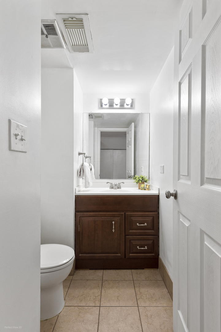 19 Woodsorrel Place, Woodridge, IL 60517