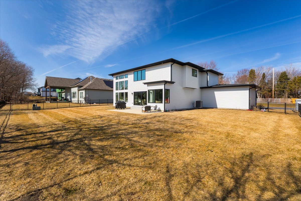 26009 W Forrester Drive, Plainfield, IL 60585