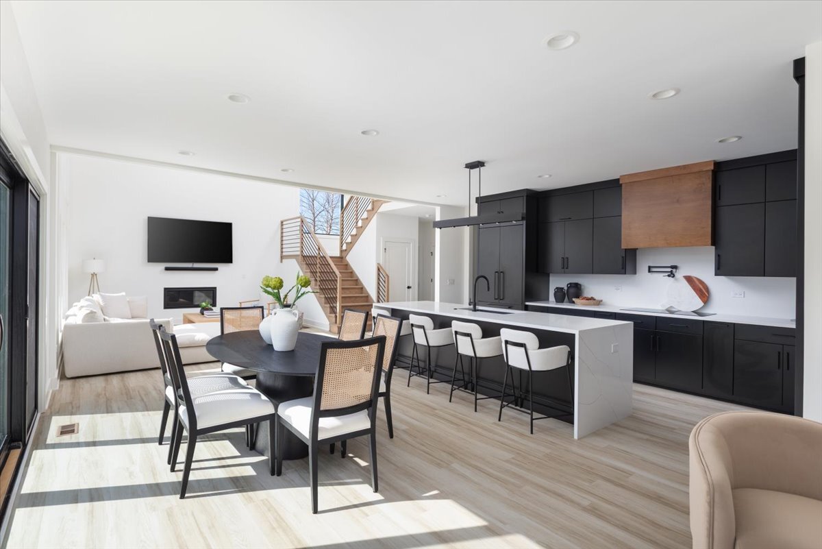 26009 W Forrester Drive, Plainfield, IL 60585