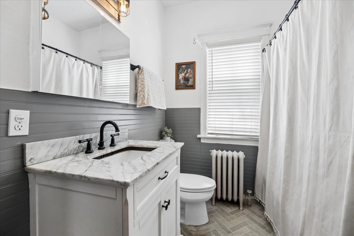 367 Bartram Road, Riverside, IL 60546