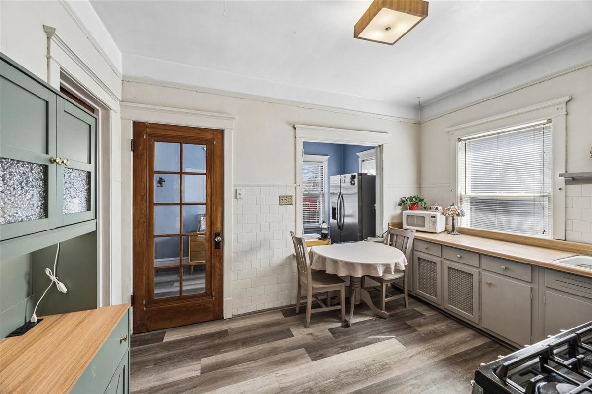 367 Bartram Road, Riverside, IL 60546