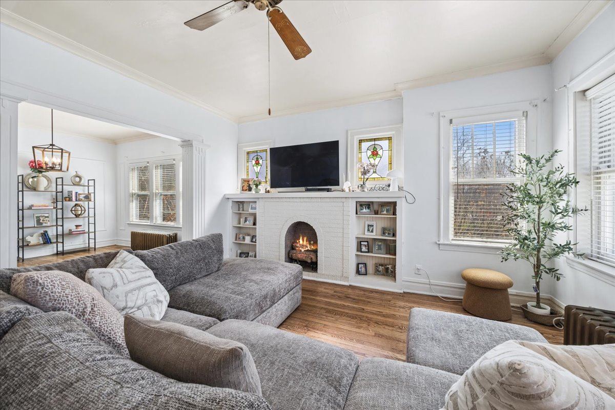 367 Bartram Road, Riverside, IL 60546