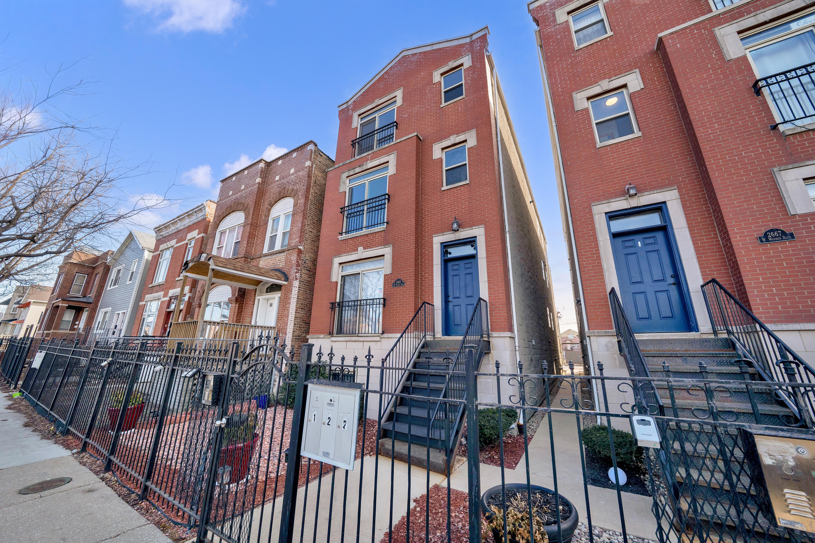 2665 W Warren Boulevard #1, Chicago, IL 60612