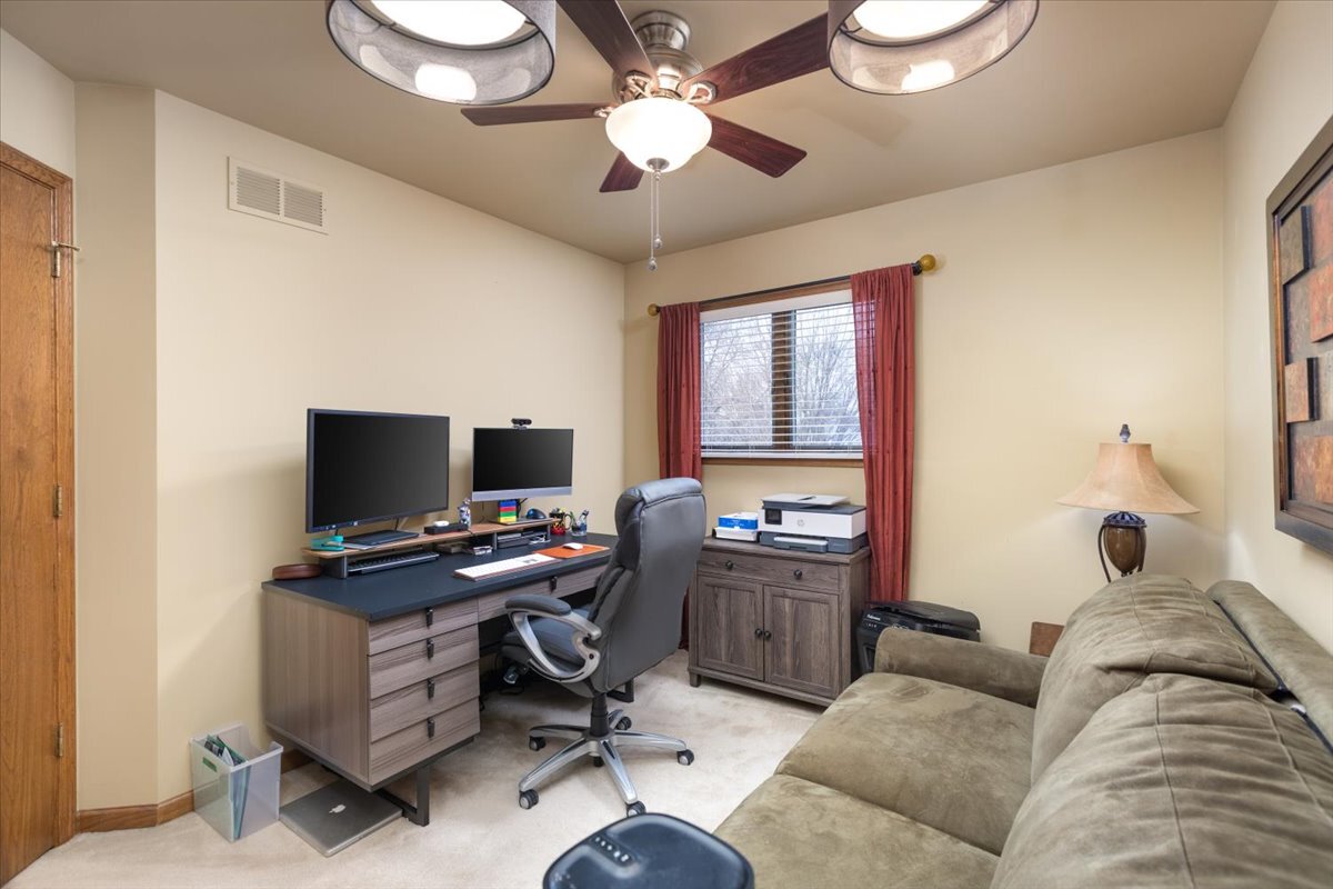 2438 Wendover Drive, Naperville, IL 60565