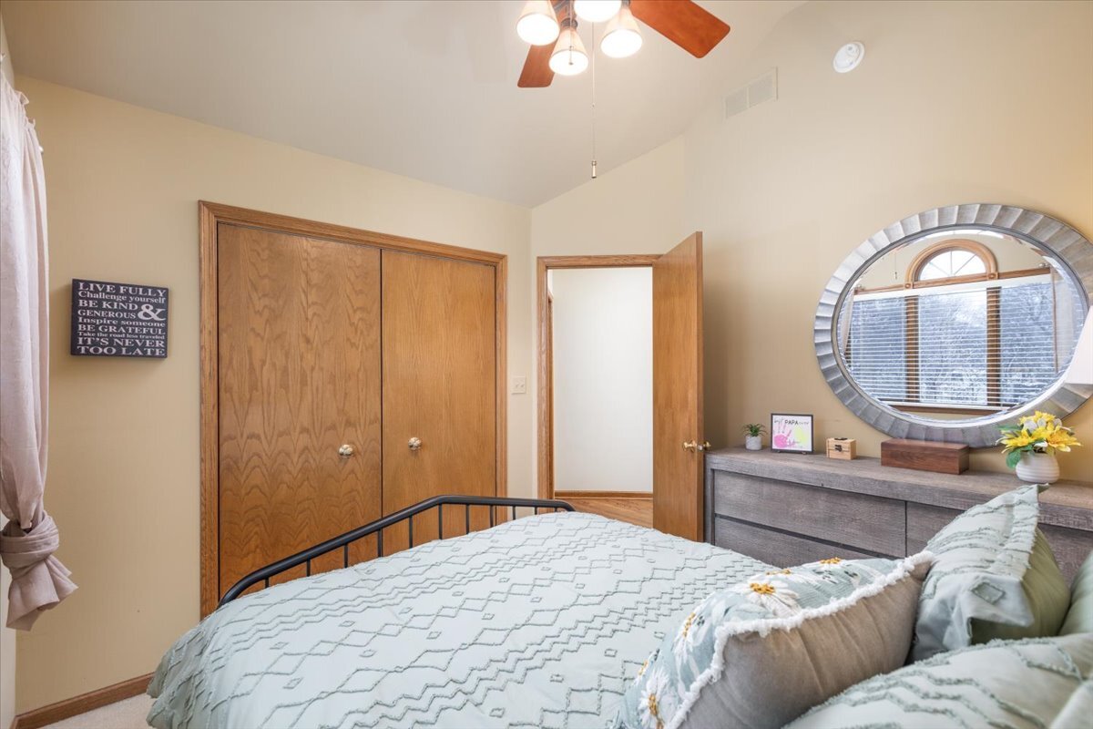 2438 Wendover Drive, Naperville, IL 60565