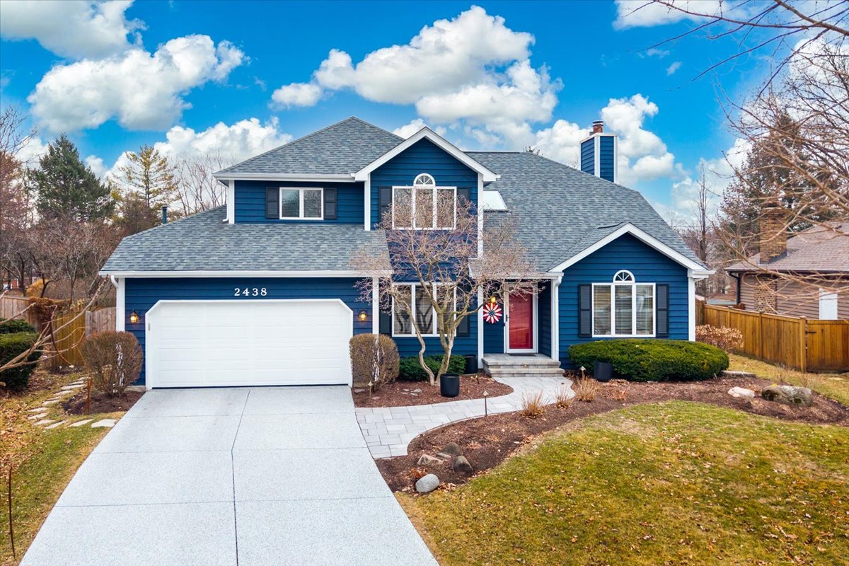 2438 Wendover Drive, Naperville, IL 60565