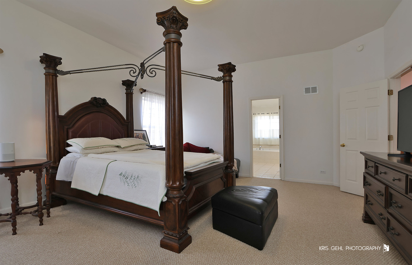 450 W Daybreak Lane, Round Lake, IL 60073