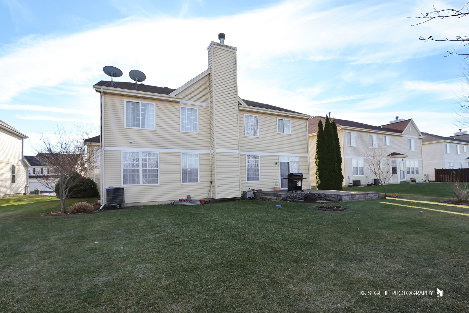 450 W Daybreak Lane, Round Lake, IL 60073