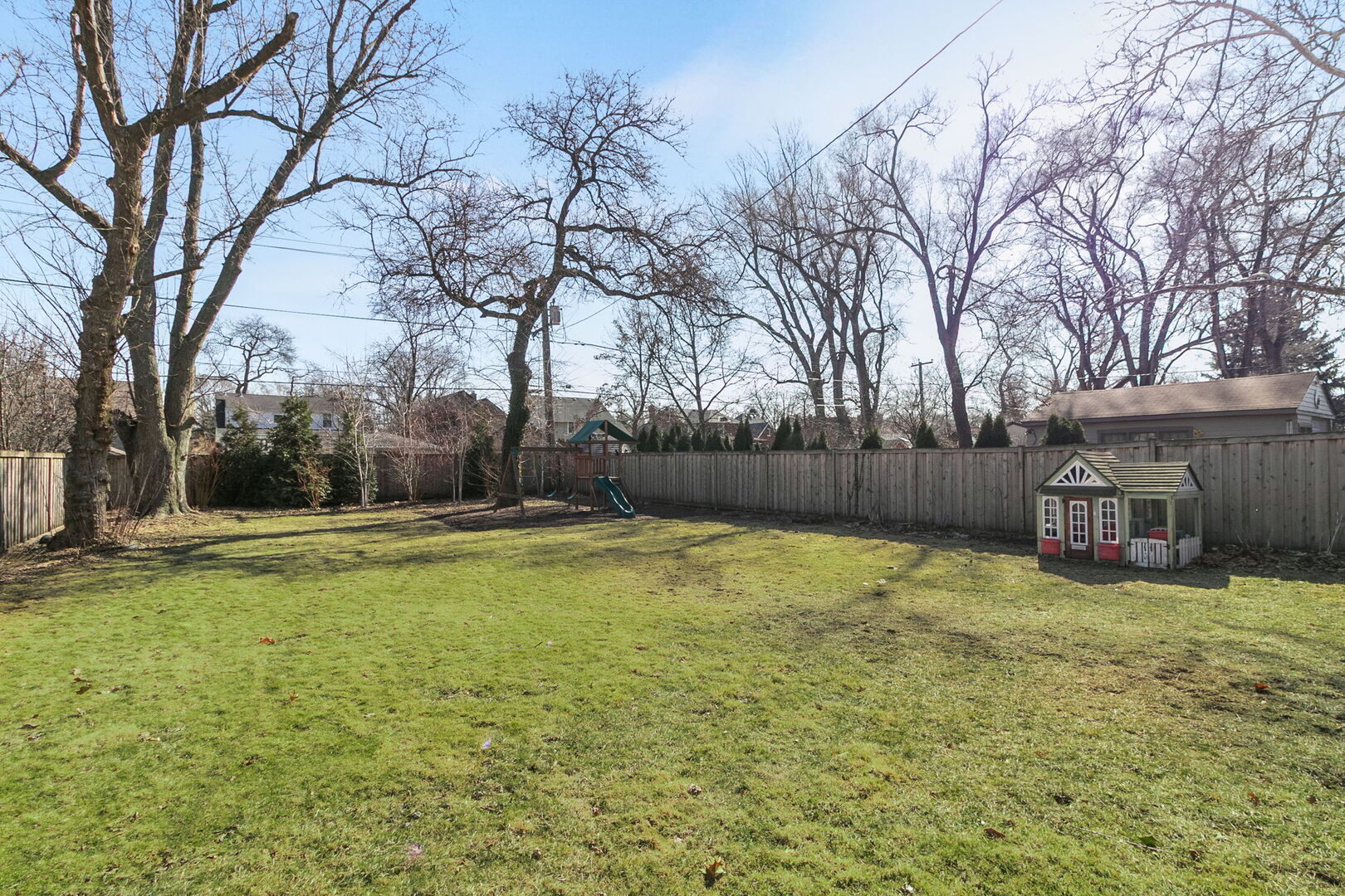 305 Desplaines Avenue, Riverside, IL 60546