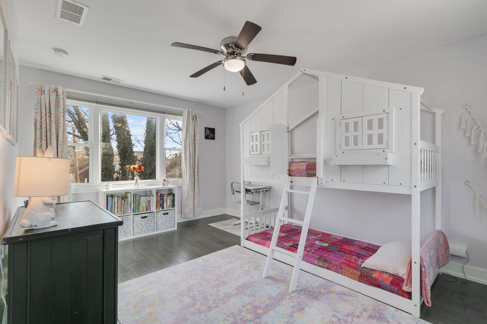 305 Desplaines Avenue, Riverside, IL 60546