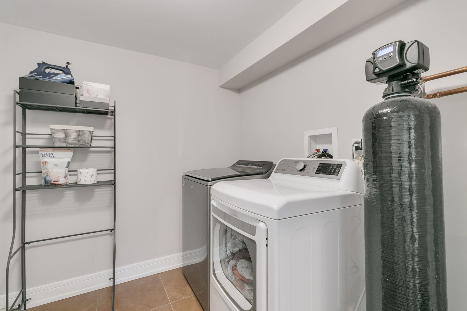 305 Desplaines Avenue, Riverside, IL 60546