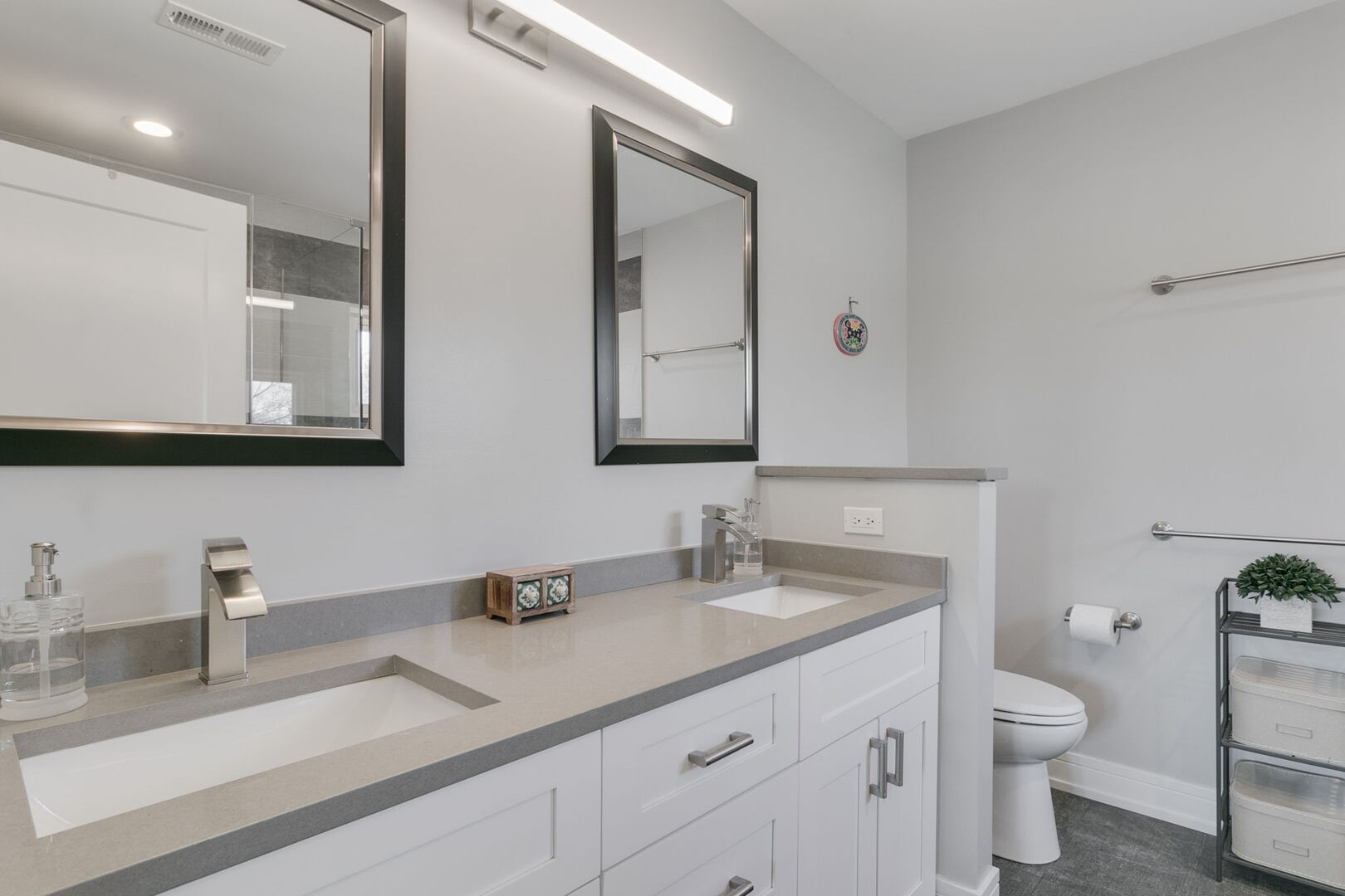 305 Desplaines Avenue, Riverside, IL 60546