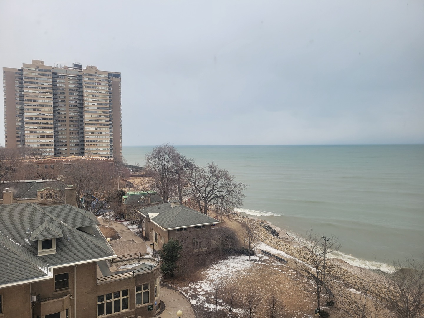 6171 N Sheridan Road #705, Chicago, IL 60660