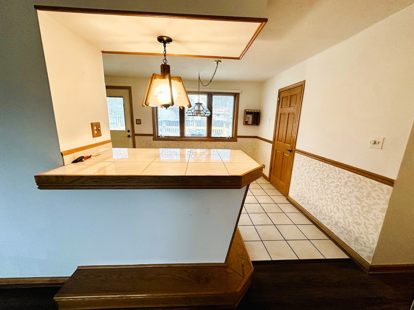 9112 Homestead Lane, Bridgeview, IL 60455