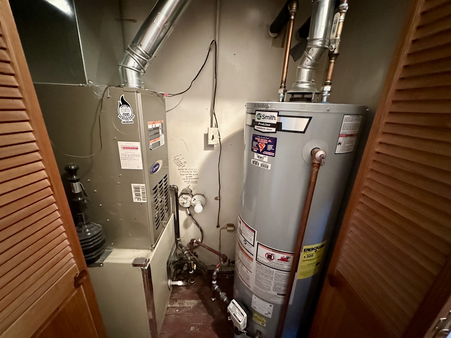 9112 Homestead Lane, Bridgeview, IL 60455